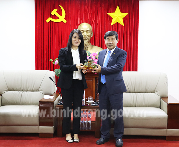 Bà Trịnh Thư Vân – Chủ tịch Hội đồng quản trị Tập đoàn Cheng Loong 2.jpg