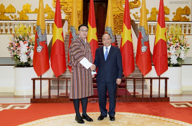 Chủ tịch Thượng viện Bhutan Tashi Dorji.jpg