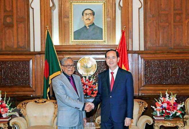 Chủ tịch nước Trần Đại Quang hội kiến Tổng thống Bangladesh Mohammad Abdul Hamid.jpg