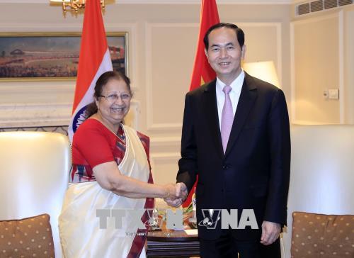 Chủ tịch nước Trần Đại Quang tiếp Chủ tịch Hạ viện Ấn Độ Mumitra Mahajan.jpg