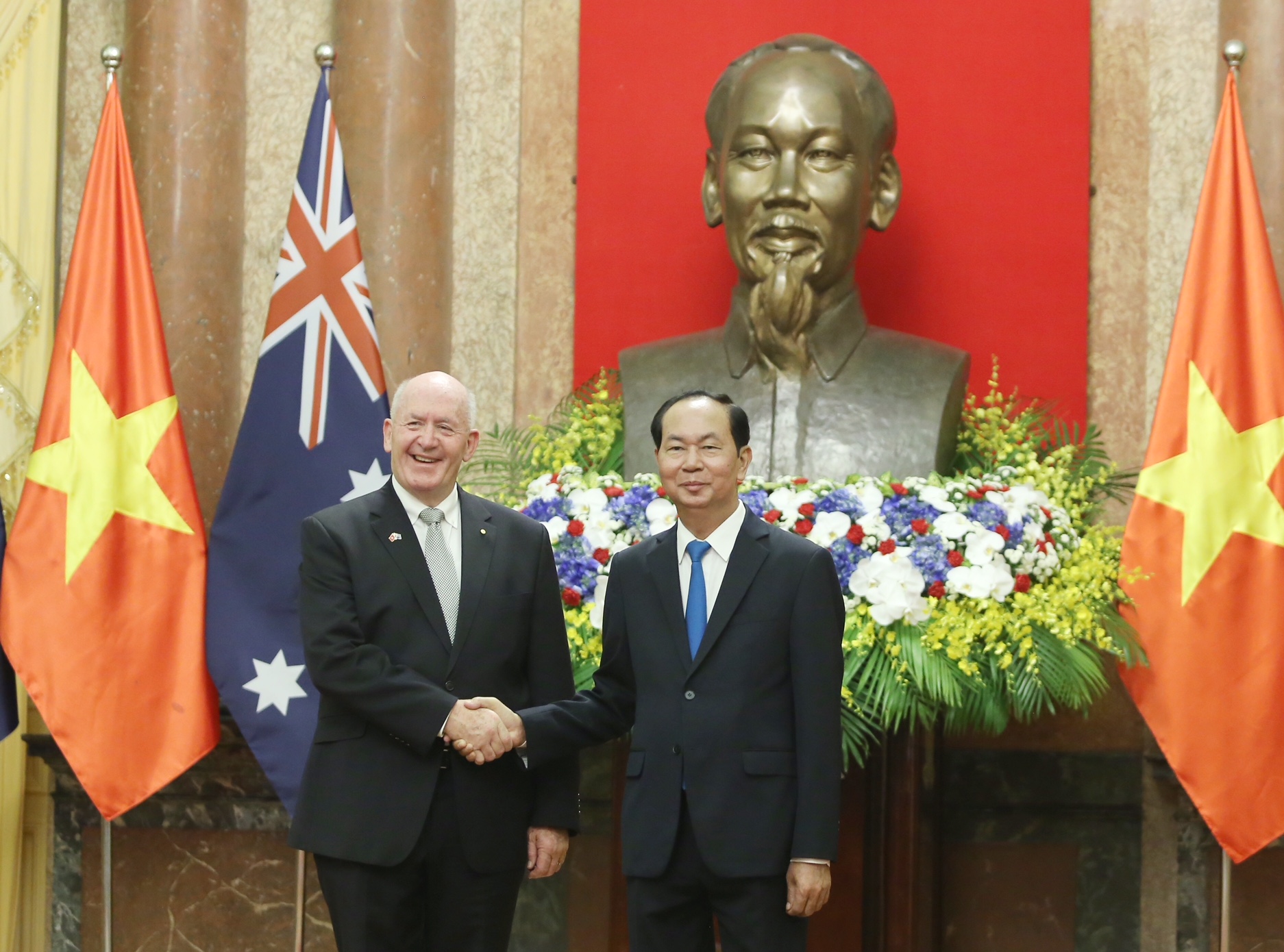 Chủ tịch nước Trần Đại Quang và Toàn quyền Australia Peter Cosgrove tại cuộc hội đàm.jpeg