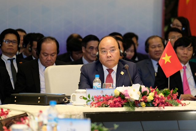 Thủ tướng Nguyễn Xuân Phúc phát biểu tại Hội nghị.jpg