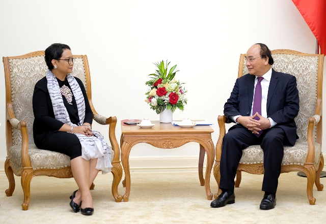 Thủ tướng Nguyễn Xuân Phúc tiếp Bộ trưởng Ngoại giao Indonesia, bà Retno Marsudi1.jpg