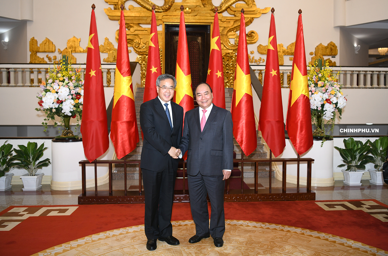 Thủ tướng Nguyễn Xuân Phúc tiếp Phó Thủ tướng Trung Quốc Hồ Xuân Hoa.jpg