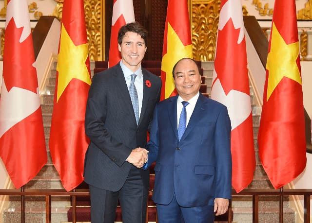 Thủ tướng Nguyễn Xuân Phúc và Thủ tướng Canada Justin Trudeau.jpg