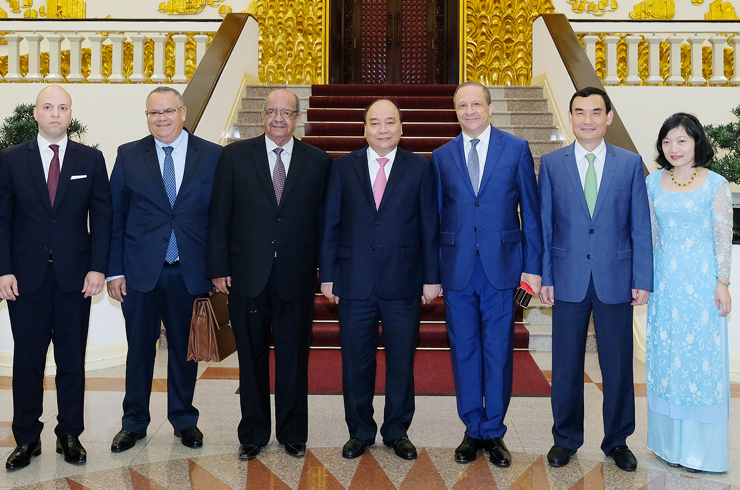 Thủ tướng tiếp Bộ trưởng Ngoại giao Algeria2.jpg